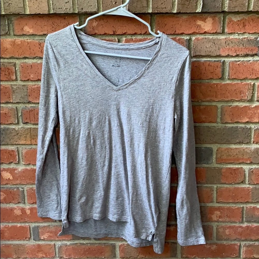 Gray and gold fleck Long Sleeve Vneck Tee